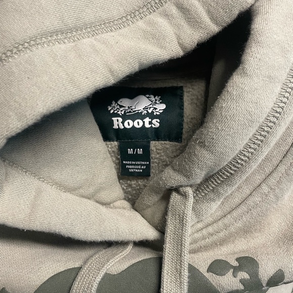 Olive green Roots hoodie, brand new received at Christmas. - Picture 3 of 3